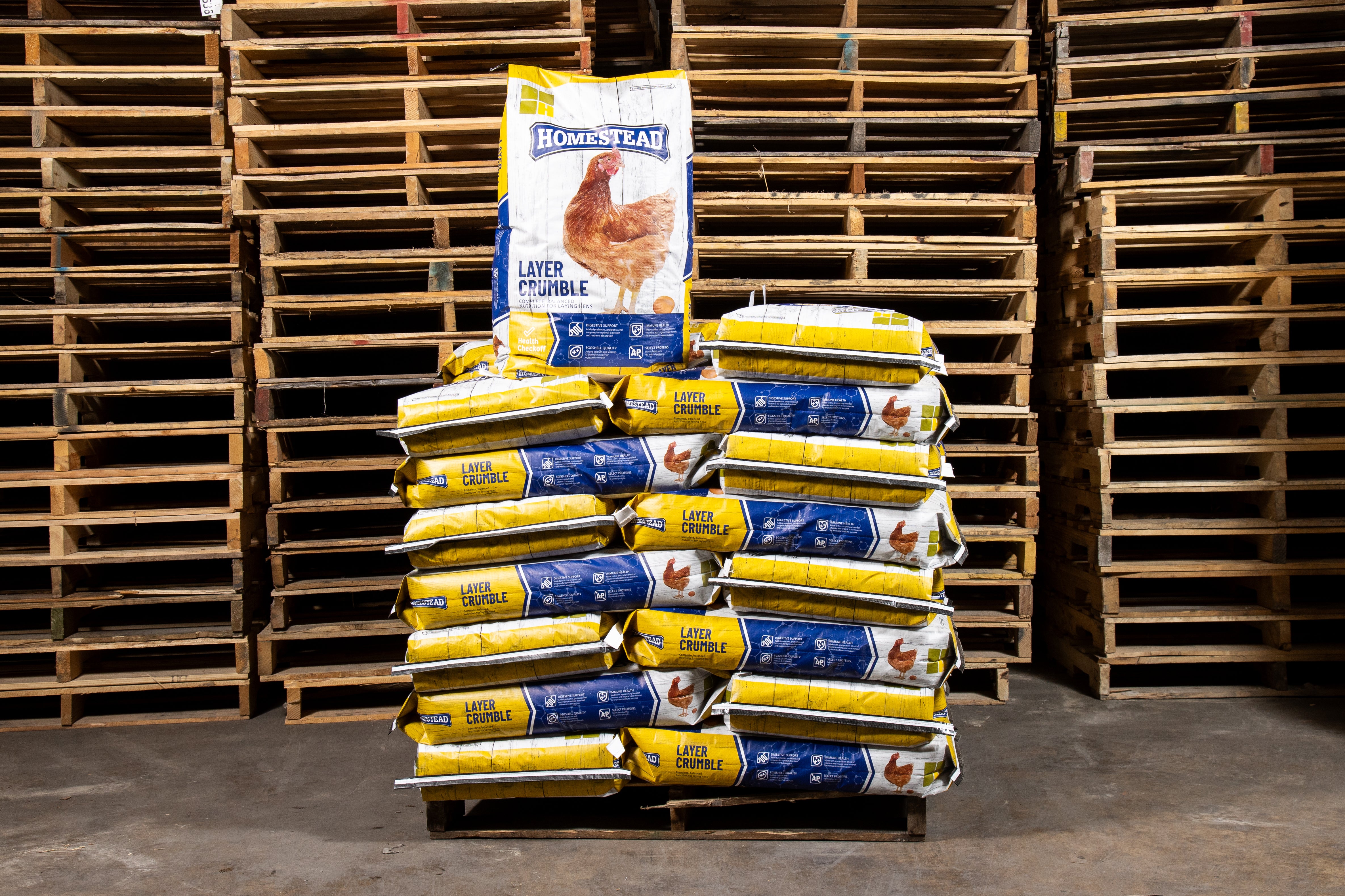 Homestead® Layer Chicken Feed NAB NAP